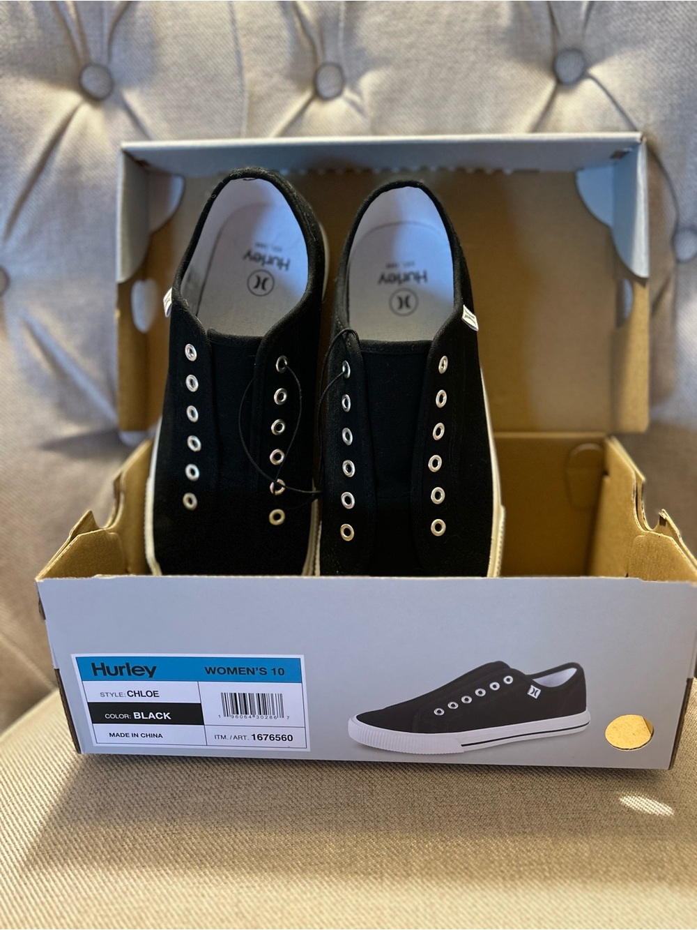 New! Women’s Hurley sneakers